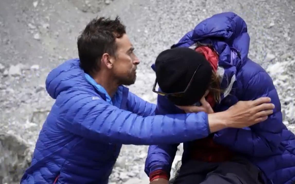 Victoria Pendleton breaks down during her Everest climb - CNN