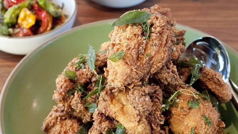 fried chicken on green plate 