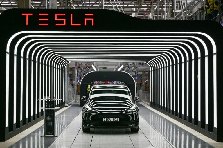 An electric Model Y vehicle photographed at the start of production at the Tesla Group factory in Grünheide, southeast of Berlin, on March 22, 2022 (Patrick Plühl)