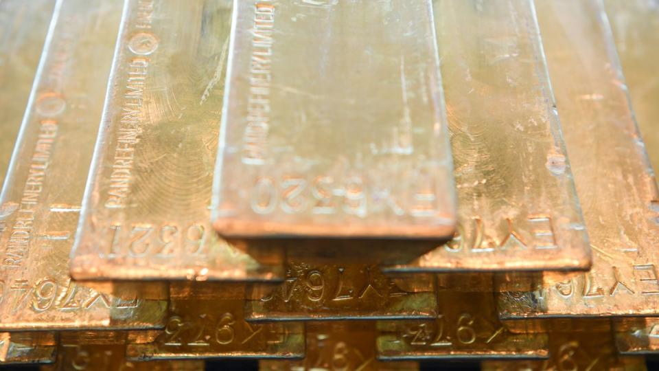 Eine Investition in das als krisenfest geltende Edelmetall Gold kann durchaus lohnenswert sein. Foto: Arne Dedert