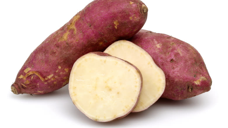 white sweet potato whole and slices