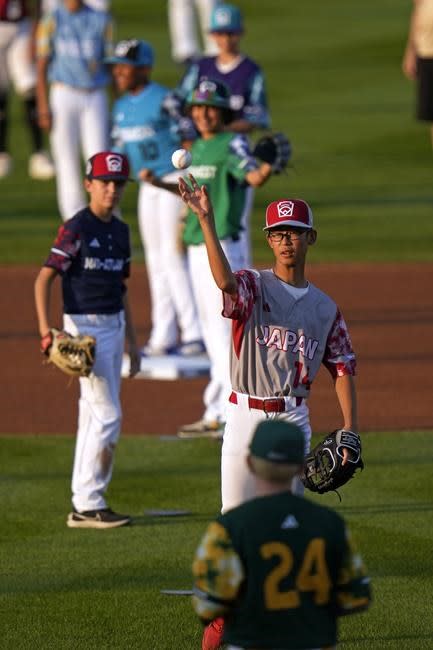 Nationals and Phillies are kids for a day, mingling among Little