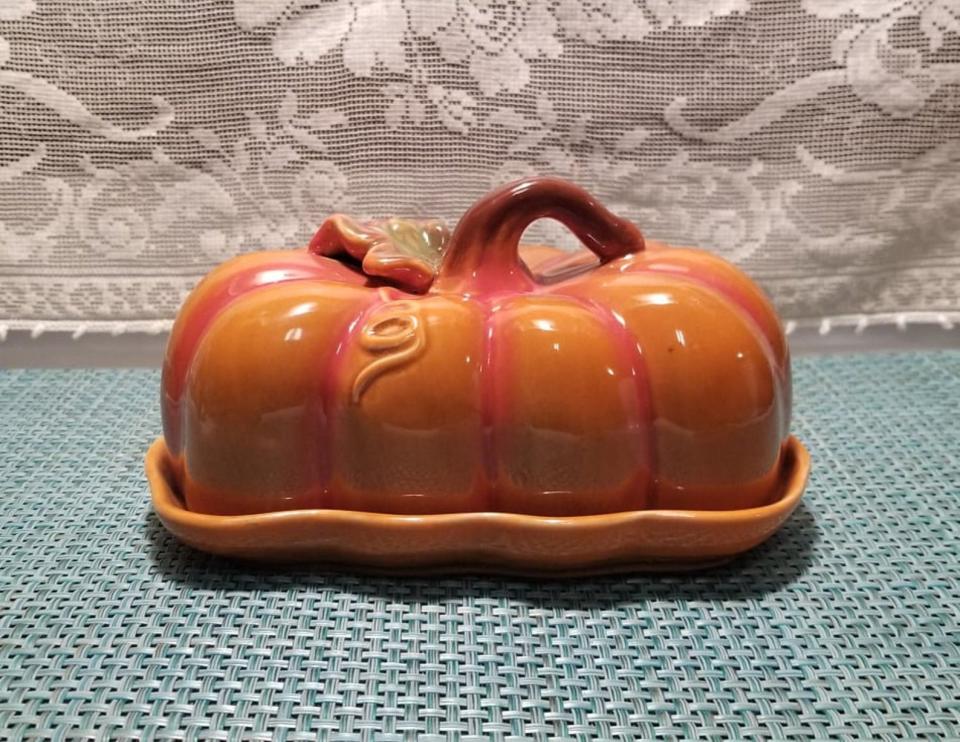 vivsshoppetreasures pumpkin butter dish