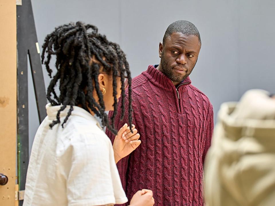 Craig directs actor Dayo Koleosho during rehearsals for ‘Jitney’ at the Old Vic (Manuel Harlan)