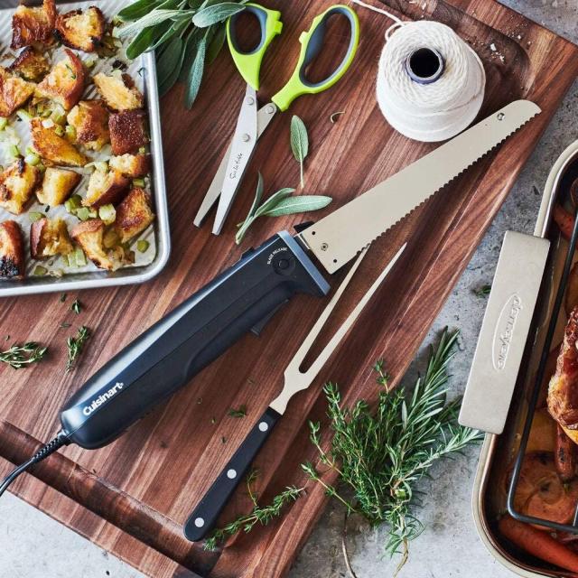 Holiday Dinner Checklist: The Best Electric Carving Knives for Your Turkey  Feast