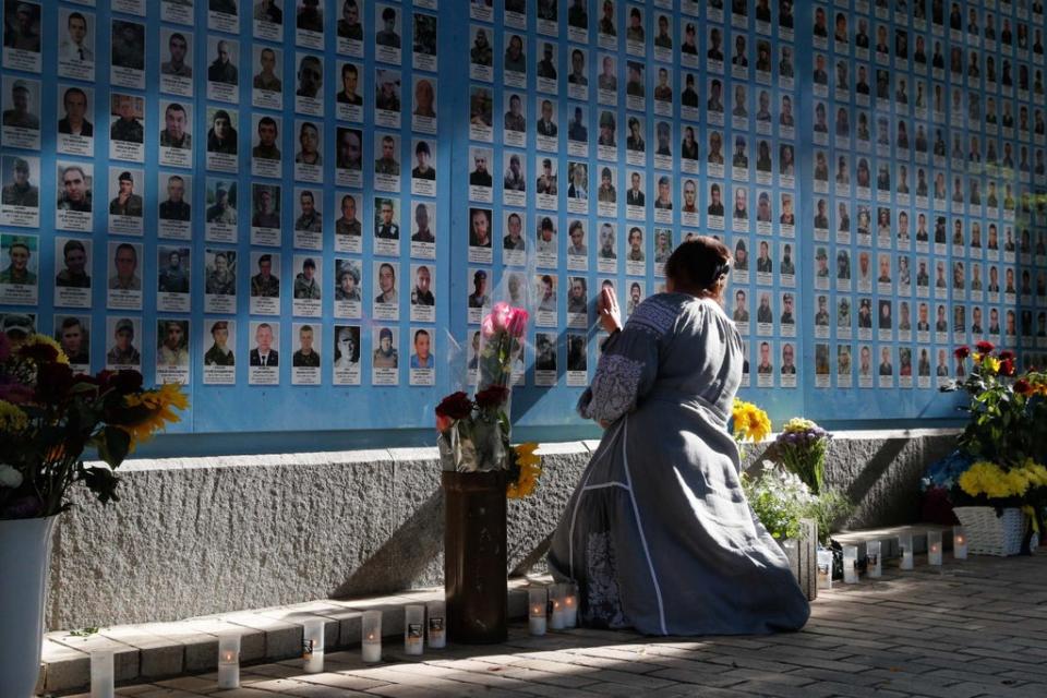 A memorial for soldiers who died in the Battle of Ilovaisk (Sergey Dolzhenko/EPA)