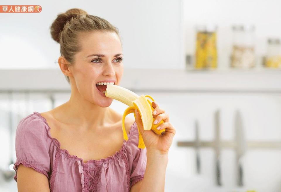 香蕉雖然不含能消化肉類的蛋白酵素，但的確是整腸健胃的好水果。