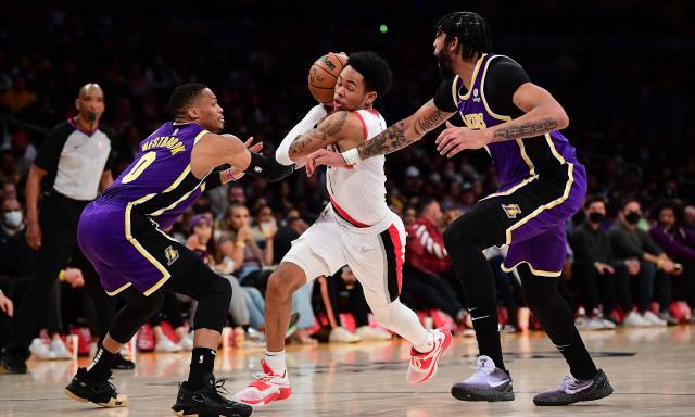 Lakers' Westbrook out with sore back against Blazers