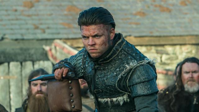 Alex Høgh Andersen - TV Guide