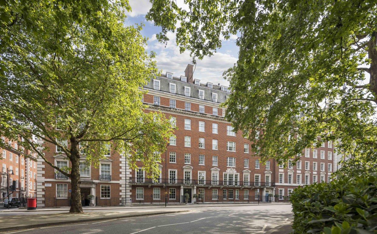 £25m Onassis Residence in Grosvenor Square. 