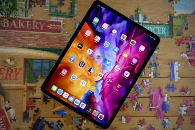 10th-Generation iPad With Major Design Changes Reportedly in Production  Ahead of September Launch - MacRumors