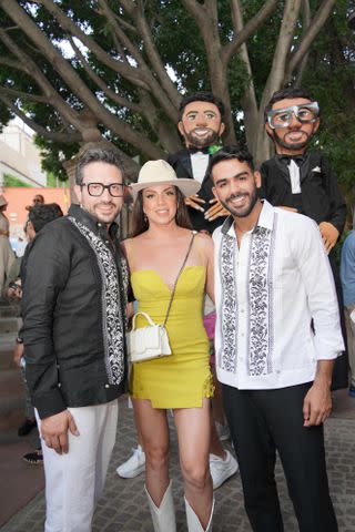 <p>Kike Flores/ @kikeflorescreator</p> Samira Jalil en la boda de Carlos Adyan y Carlos Quintanilla