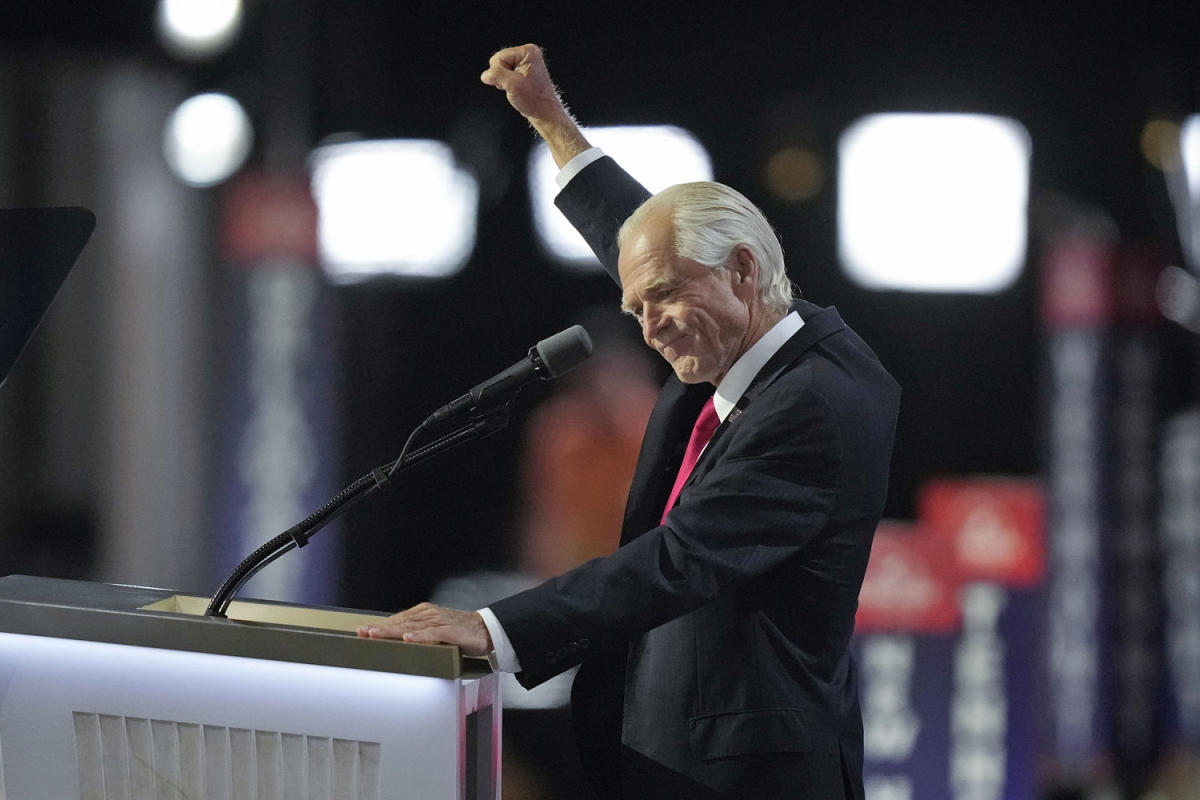 Peter Navarro gets hero’s welcome at convention hours after leaving prison