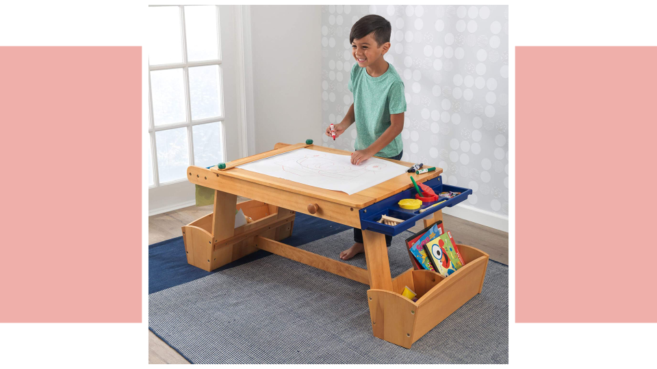 Arts and crafts gifts for kids: An amazing art table