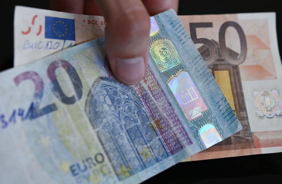 Die Bundesbank veröffentlicht für jedes Jahr die Zahlen gefälschter Euro-Banknoten. - Copyright: picture alliance/dpa | Arne Dedert