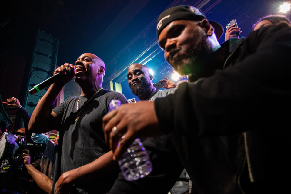 Dave Chappelle, Posdnous and Mase on stage