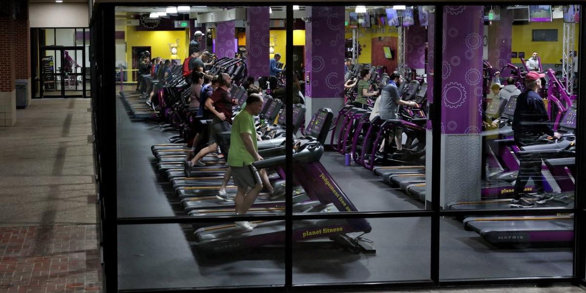 Planet Fitness’s New Chief Steps Into a Culture-War Storm