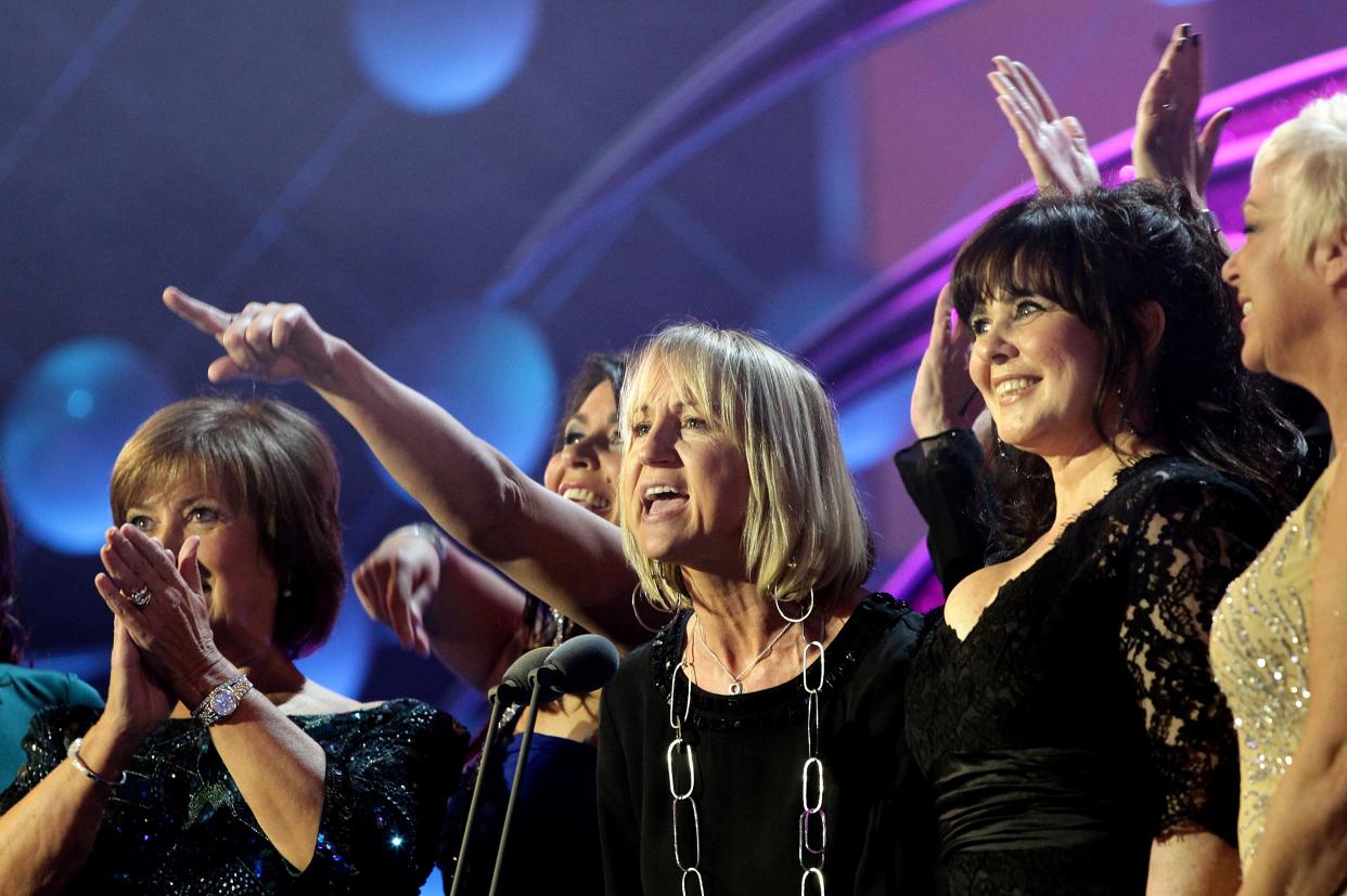 Presenters from Loose Women including Lynda Bellingham, Zoe Tyler, Carol McGiffin, Coleen Nolan and Denise Welch wining the award for Best Factual Programme at the National Television Awards 2010. (PA Images via Getty Images)