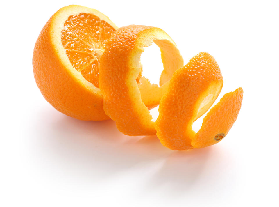 Zum Essen taugt die bittere Schale der Orange nicht. Aber Abfall ist sie deshalb noch lange nicht. (Foto: Getty Images)