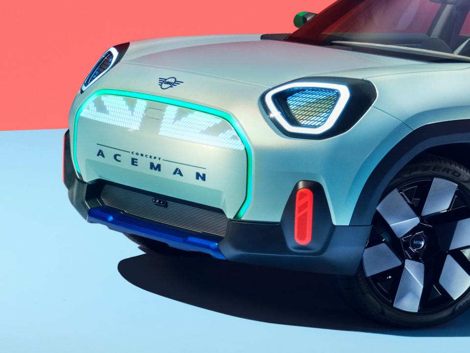 Mini Concept Aceman electric SUV.