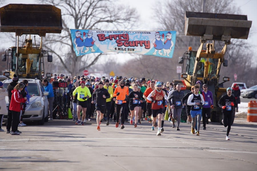 The start of the 4-mile B-rry Scurry in 2023.