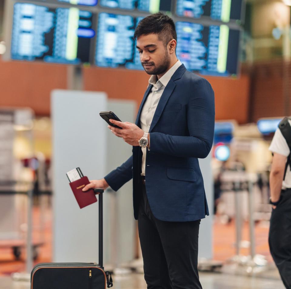 Οι επαγγελματίες ταξιδιώτες θέλουν να επιστρέψουν στο σπίτι πριν από το Σαββατοκύριακο και οι αεροπορικές εταιρείες γνωρίζουν ότι είναι έτοιμες να πληρώσουν περισσότερα για να το κάνουν.
