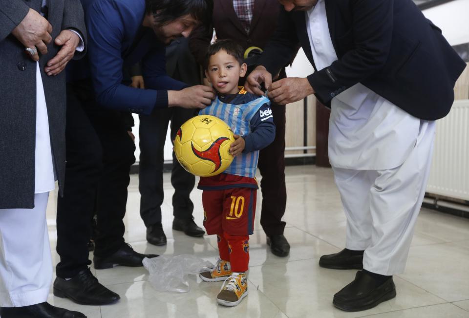 murtaza ahmadi lionel messi shirt