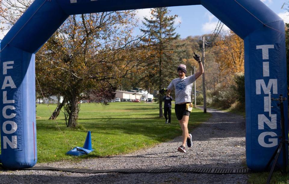 Brett Mason of Pittsburgh took first place in the men’s 50-mile category.