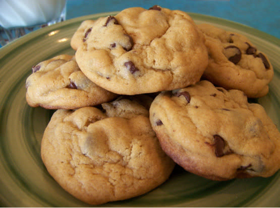 Soft Chocolate Chip Cookies 