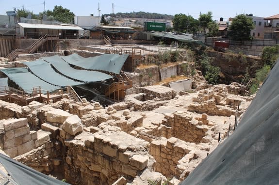 The Givati Parking Lot is the site of an immense excavation that has resulted in finds from the Middle Age to ancient times. Dating to the third to fourth centuries A.D., the Roman mansion, where the curse tablet was excavated, was only one of