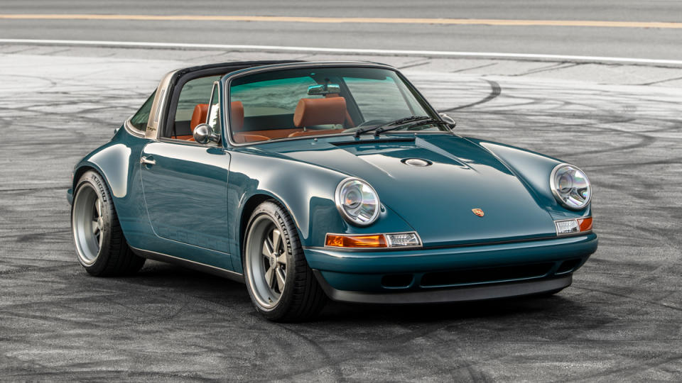 The Sotto Commission, the 300th example of a Porsche 964 reimagined through Singer's Classic Study restoration.