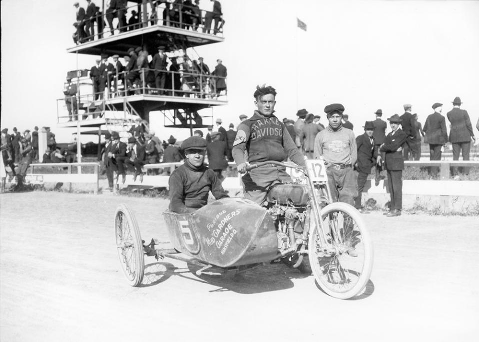 Like many of the highly dangerous forms of early motorcycle racing, sidecar racing was banned in 1925. This along with sagging motorcycle sales lead to the demise of the Flxible sidecar. Photo courtesy of the CRF Museum / Mohican Historical Society, Loudonville Ohio.