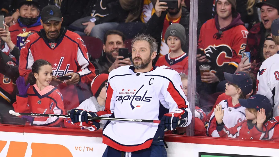 Flames fans were booing Alex Ovechkin all night on Tuesday. (Candice Ward-USA TODAY Sports)