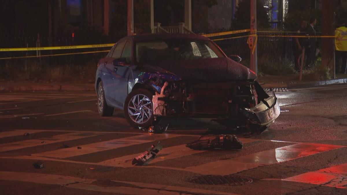 Woman dead, man hurt after 2 cars collide in Toronto’s west end