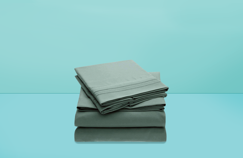 Move Over Cotton: Microfiber Sheets Are the New Must-Have Bedding