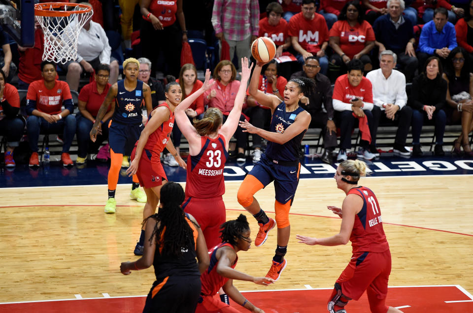 WASHINGTON, DC - OCTOBER 10:  Alyssa Thomas #25 of the Connecticut Sun shoots the ball against the Washington Mystics in Game 5 of the 2019 WNBA Finals at St Elizabeths East Entertainment & Sports Arena on October 10, 2019 in Washington, DC.  (Photo by G Fiume/Getty Images)