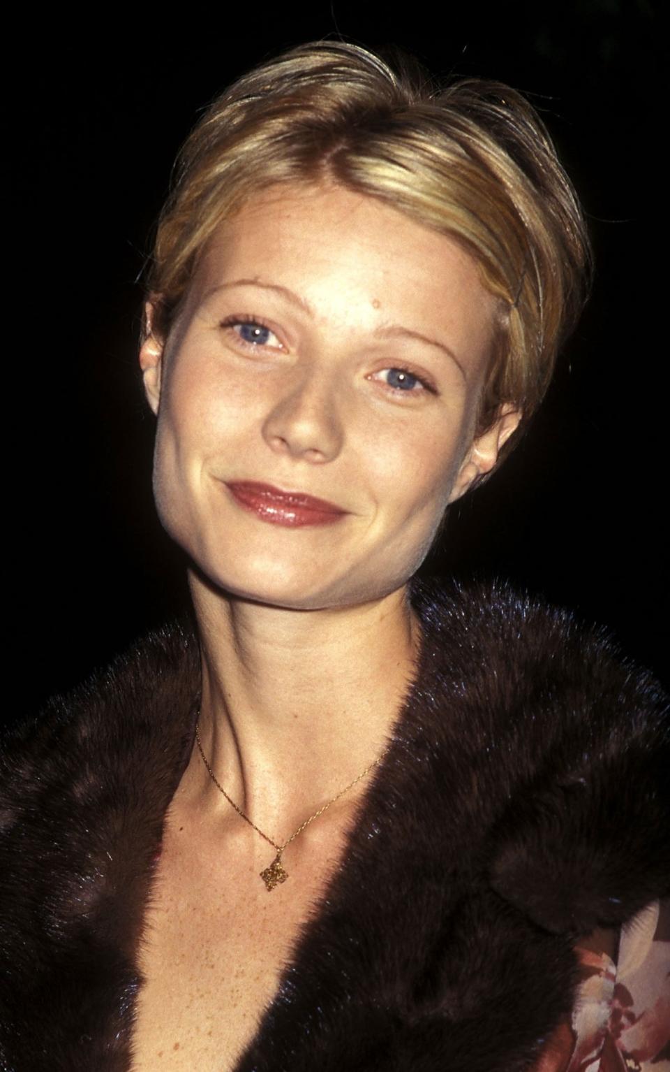 Gywneth Paltrow’s 1997 Sliding Doors style is flattering on all ages