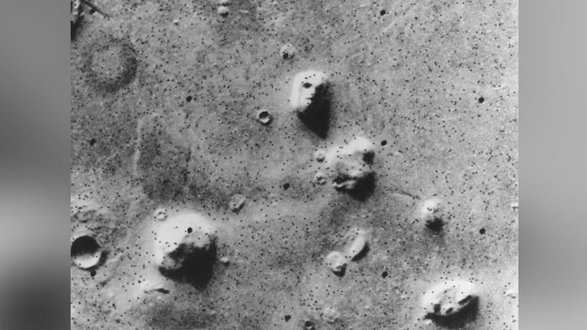 Seeing things on Mars: A history of Martian illusions