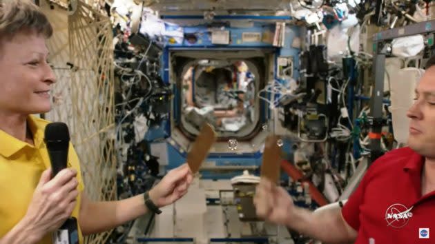 Ping pong in zero-G