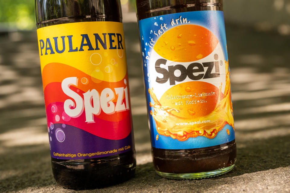Die mittelständische Augsburger Riegele Brauerei sieht sich als Erfinderin des Mixgetränks und will Lizenzgebühren für die Verwendung des bekannten Namens.  - Copyright: picture alliance/dpa | Peter Kneffel