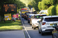El tráfico se acumula alrededor del sitio del Festival de Glastonbury en Worthy Farm, en Somerset, Inglaterra, el miércoles 22 de junio de 2022. (Ben Birchall/PA vía AP)