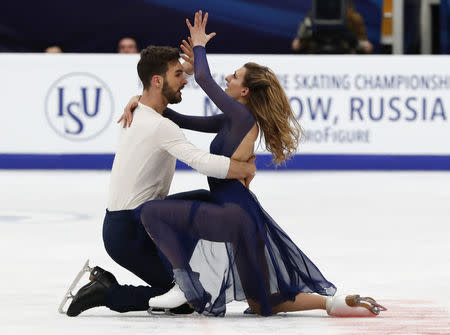 Figure Skating - ISU European Championships 2018 - Ice Dance Free Dance - Moscow, Russia - January 20, 2018 - Gabriella Papadakis and Guillaume Cizeron of France compete. REUTERS/Grigory Dukor