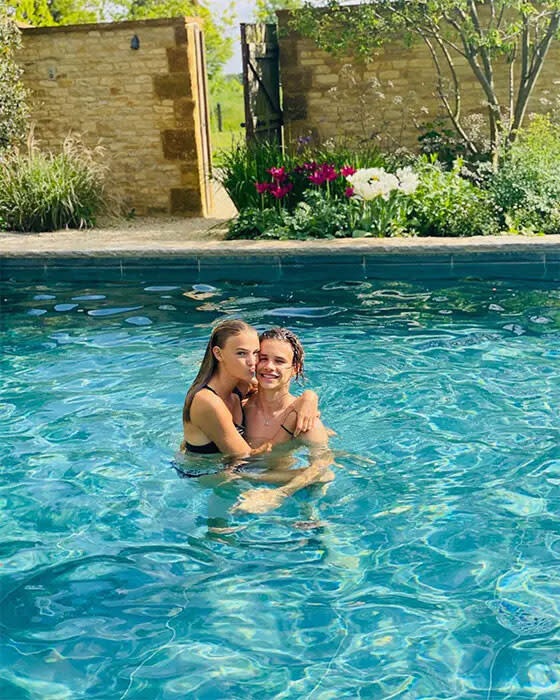 Romeo-Beckham-swimming-pool