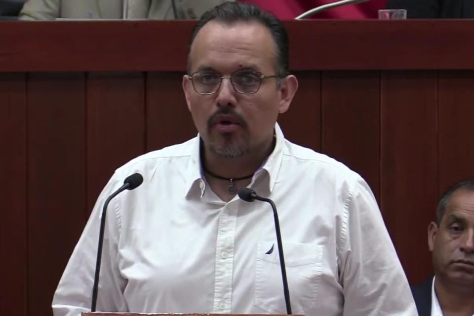 Diputado de Tlaxcala,Juan Manuel Cambrón Soria, defiende Instituto Taxcalteca para Personas con Discapacidad