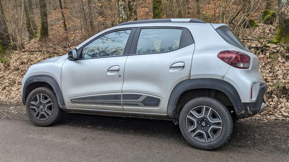 2022 dacia spring in luxembourg