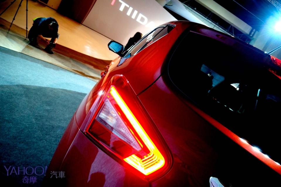 頭燈包圍深V曲線，Nissan iTiida四大特色再登場