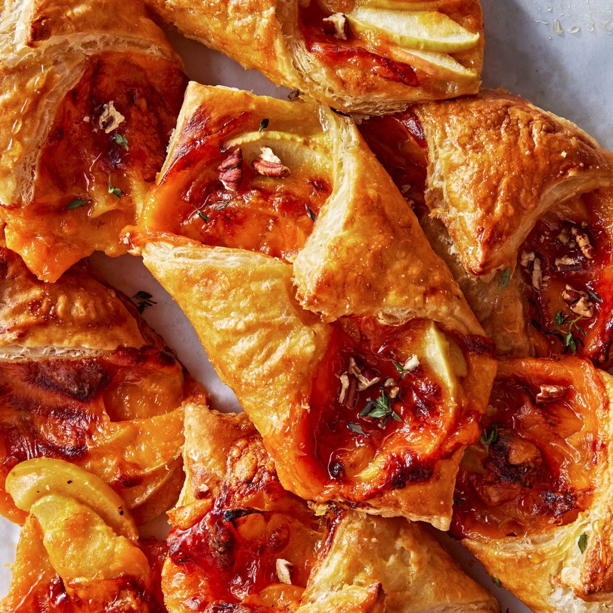 apple cheddar bundles with puff pastry honey pecans and thyme