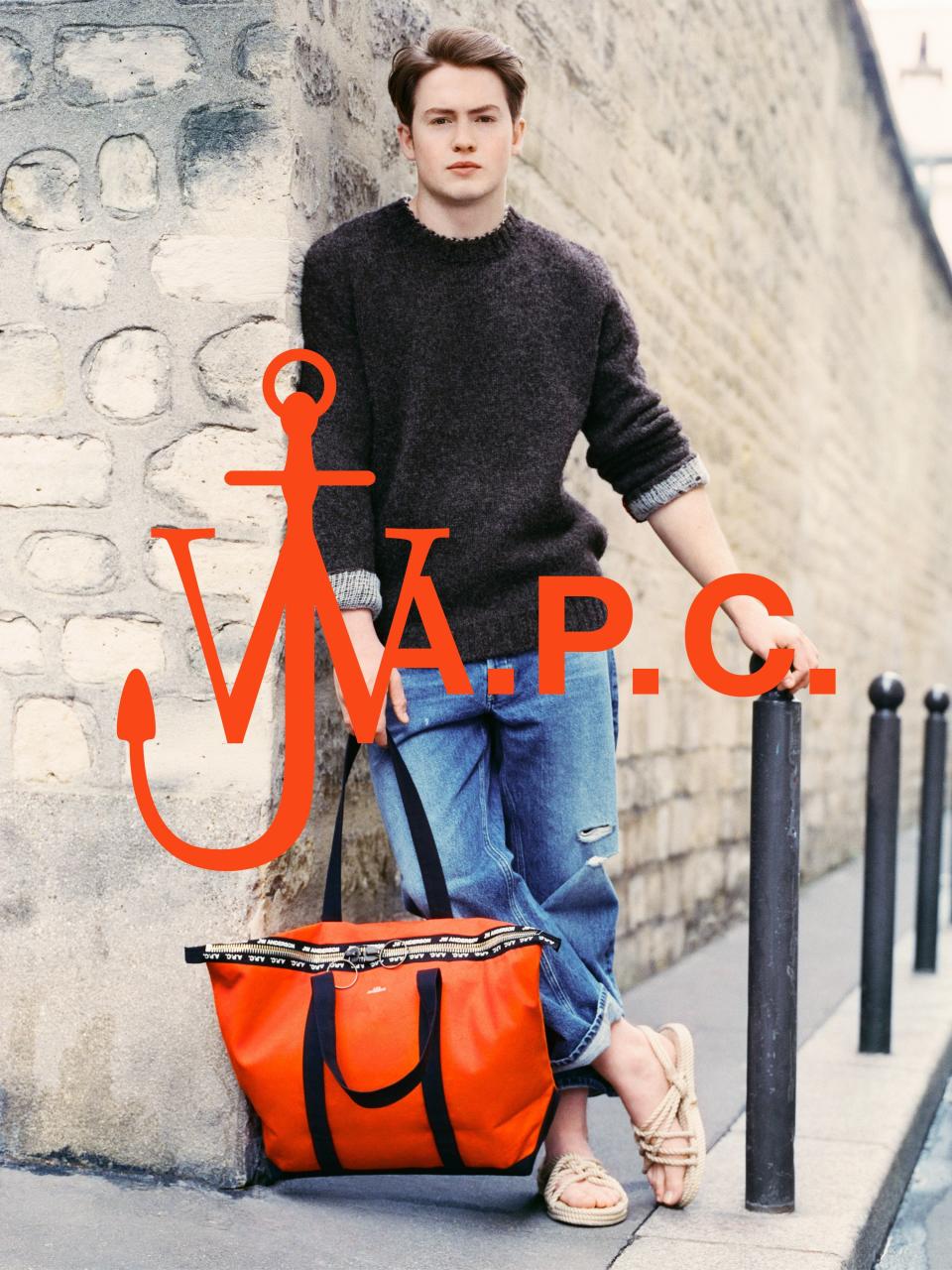 <p><a href="https://go.redirectingat.com?id=74968X1596630&url=https%3A%2F%2Fwww.matchesfashion.com%2Fus%2Fproducts%2F1544820&sref=https%3A%2F%2Fwww.elle.com%2Ffashion%2Fshopping%2Fg45469964%2Fbest-fashion-launches-october-2023%2F" rel="nofollow noopener" target="_blank" data-ylk="slk:Shop Now;elm:context_link;itc:0;sec:content-canvas" class="link ">Shop Now</a></p><p>A.P.C. Joins Forces With JW Anderson</p><p>matchesfashion.com</p><p>$379.00</p><span class="copyright">Drew Vickers</span>