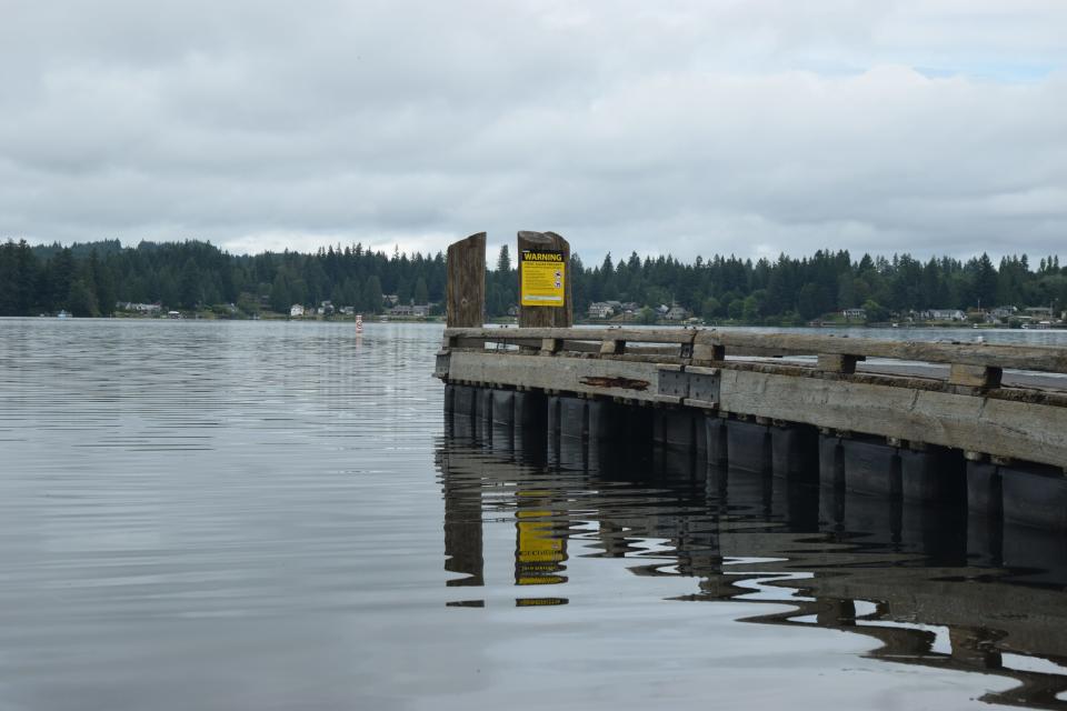 The fishing dock at Kitsap Lake Park.