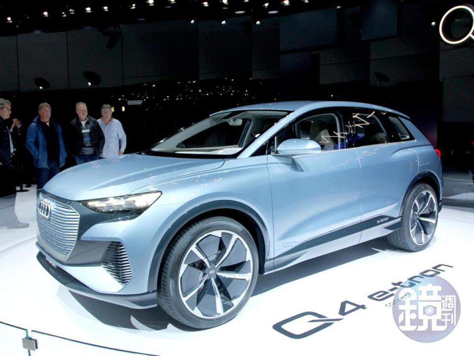 與我們的想像不同，Q4 e-tron Concept並非Q4車系的純電版本，而是基於VAG集團的MEB純電車底盤所打造的全新車款。